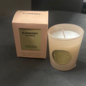 Burberry Goddess Scented Candle - Soft Pink